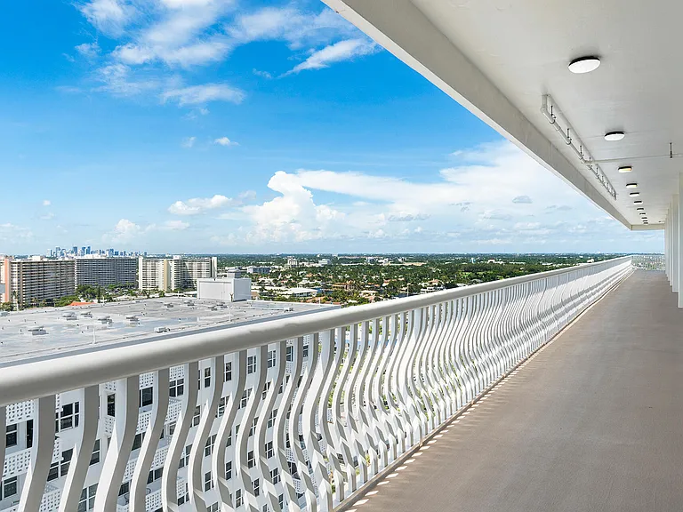 4020 Galt Ocean Dr #1807 — Photo 55