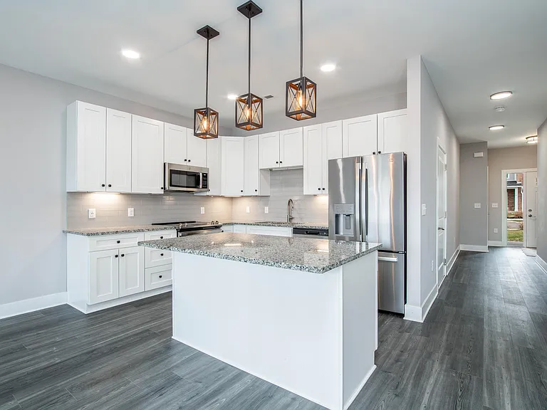 463 Columbus Ave — Photo 48