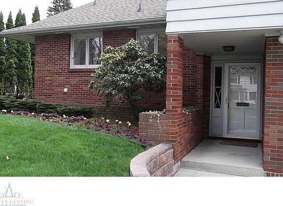 3rd image of 1824 E Ann St