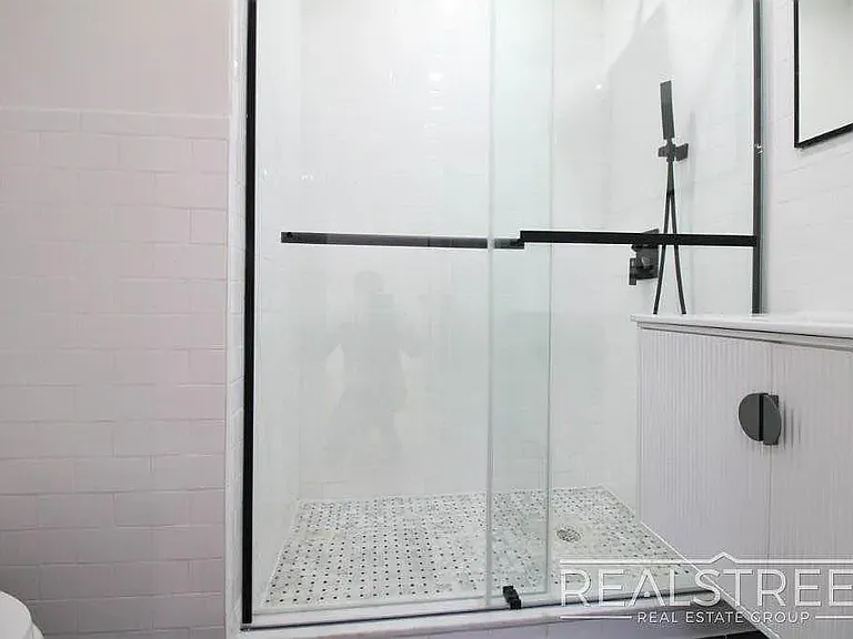144A Sumpter St #3 — Photo 11