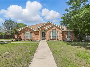 322 Wonder Oak Ct, Weatherford, TX 76085