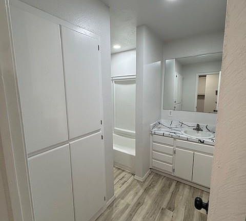 5th image of 308 S Cordell Ave