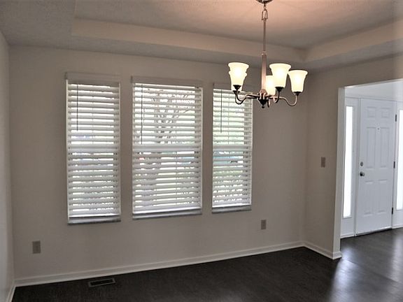 2nd image of 2992 Longridge Way