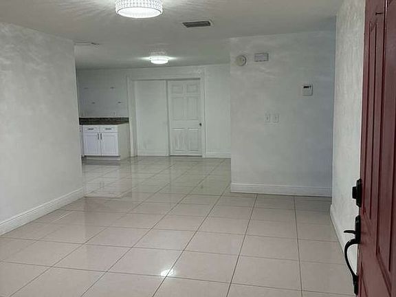2nd image of 8518 Woodlake Dr