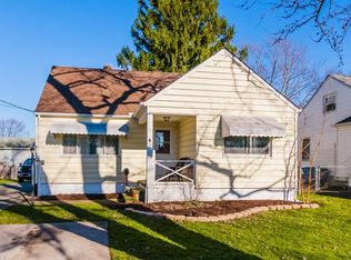 5105 Lucydale Ave, North Olmsted, OH 44070