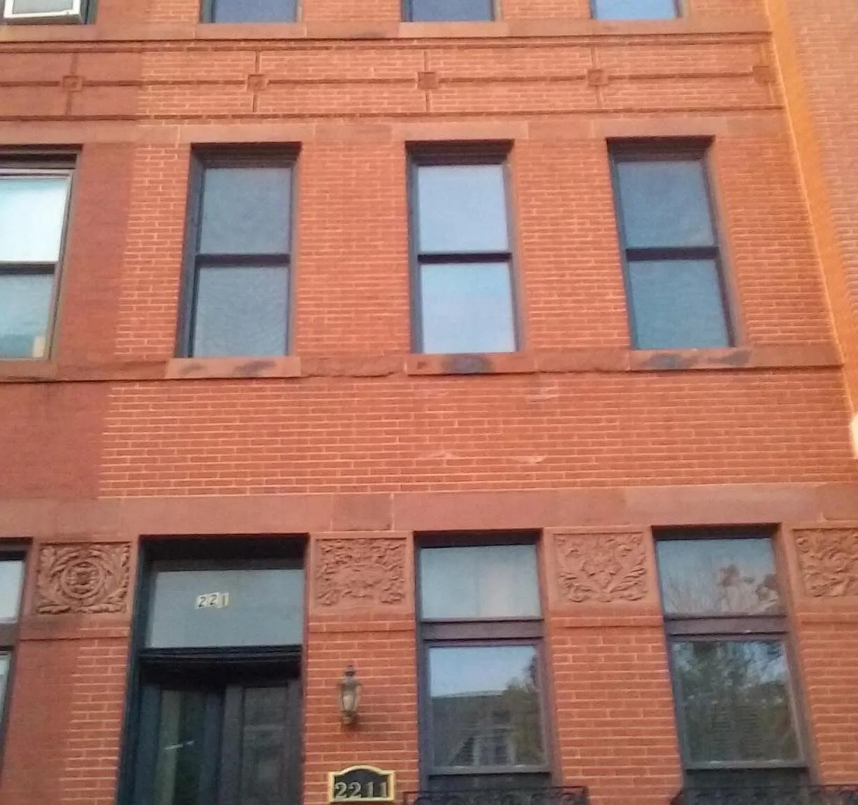1 bed, 900 sqft, $1,097 — Photo 1