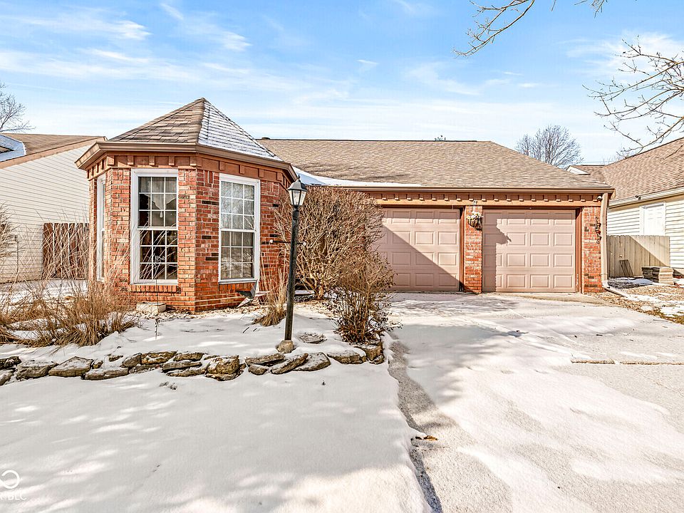 1st image of 3680 Riverwood Dr
