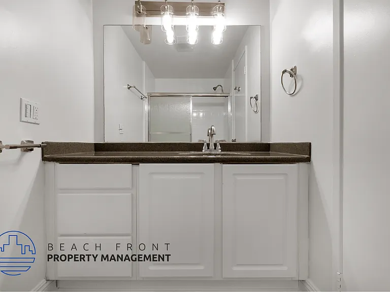 740 W 24th St. — Photo 12