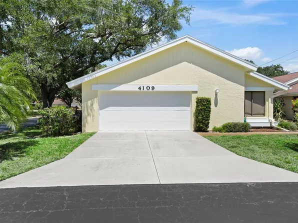 4109 Carriage Dr #23, Sarasota, FL 34241