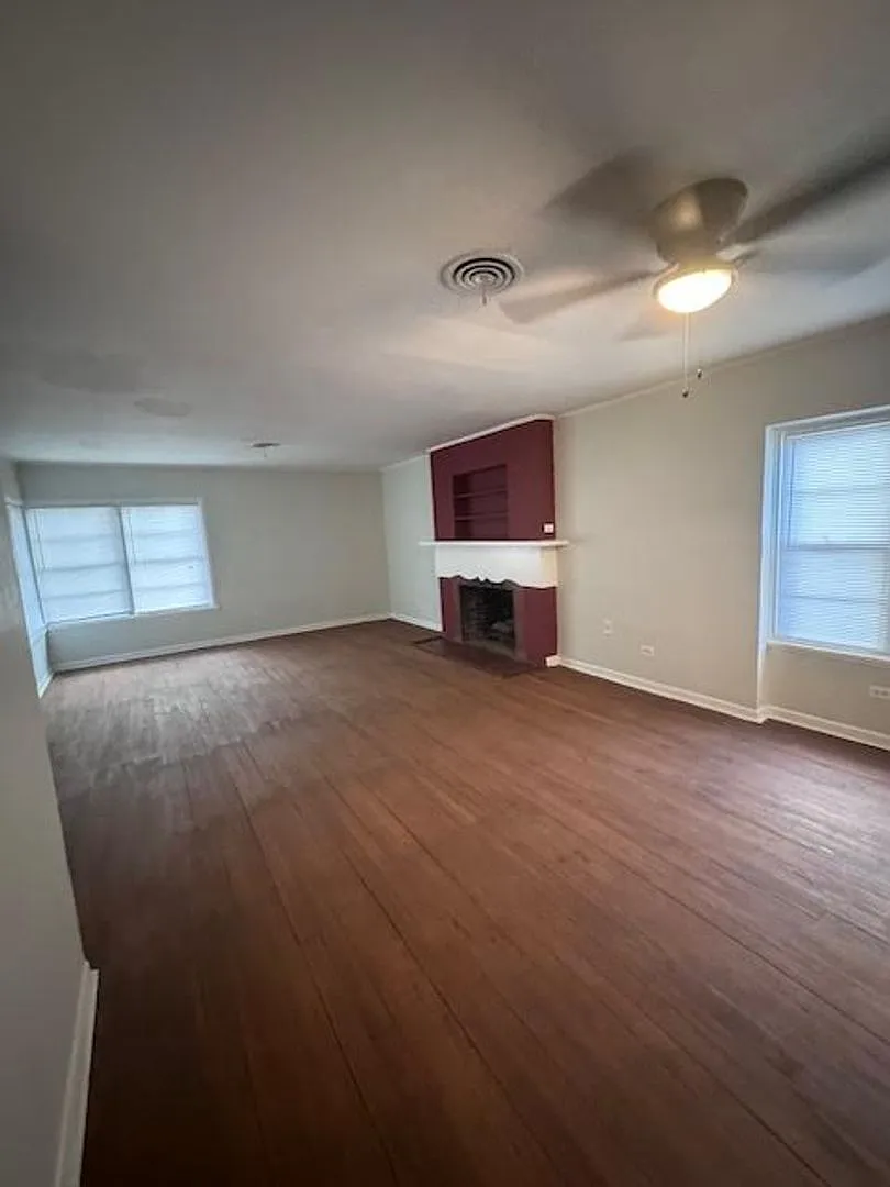 3609 E Brookview Dr. — Photo 2
