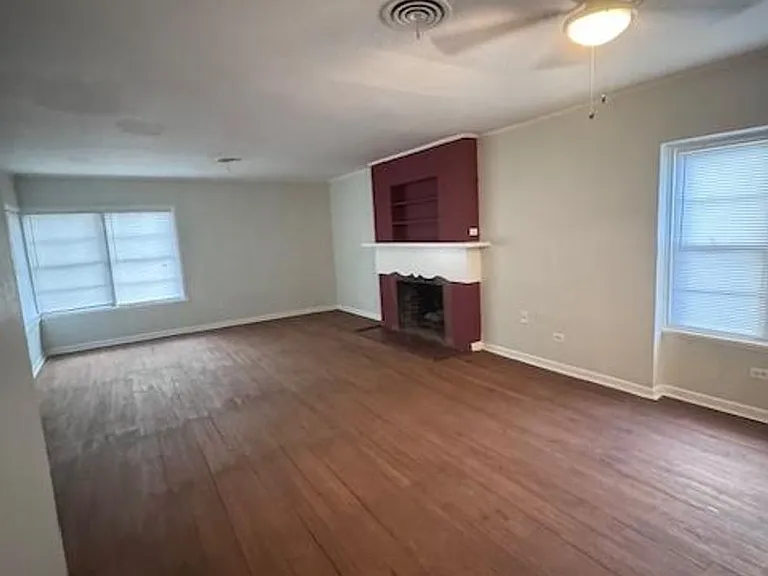 3609 E Brookview Dr — Photo 2