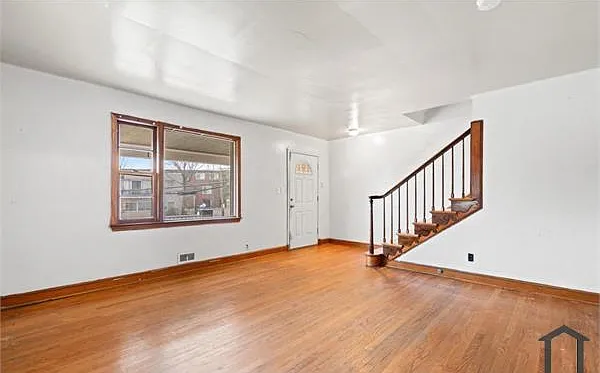 414 Chesapeake St SE — Photo 6