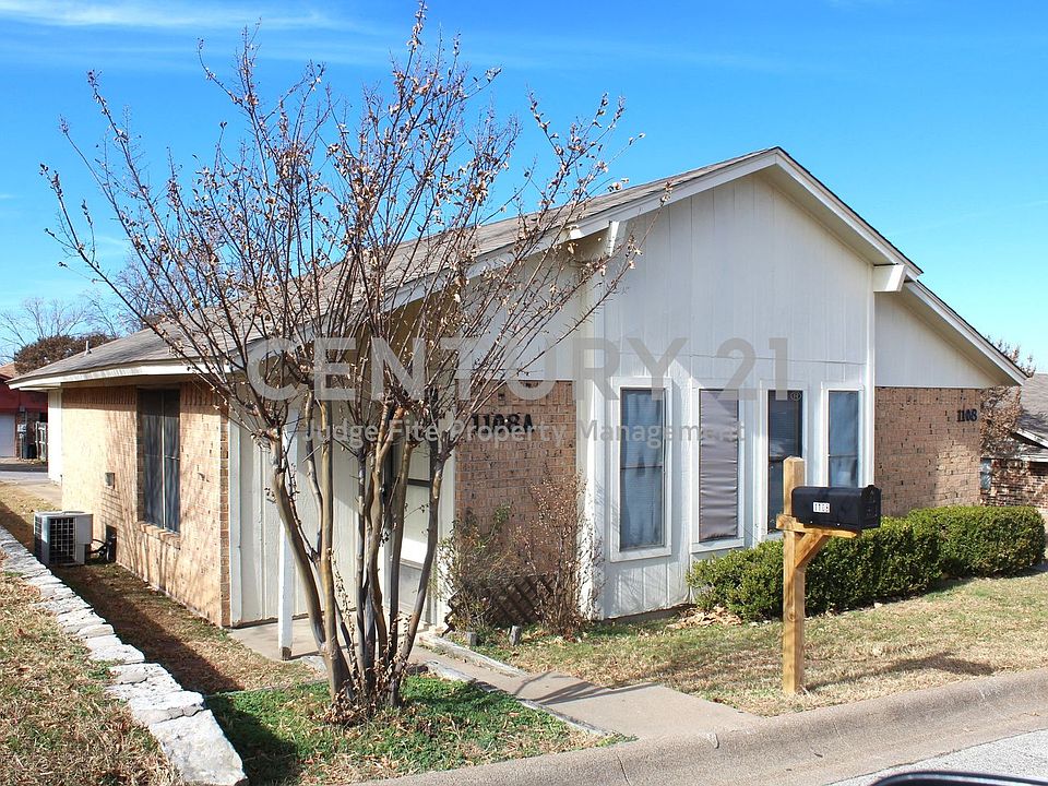 1st image of 1108 Curtis Dr APT A