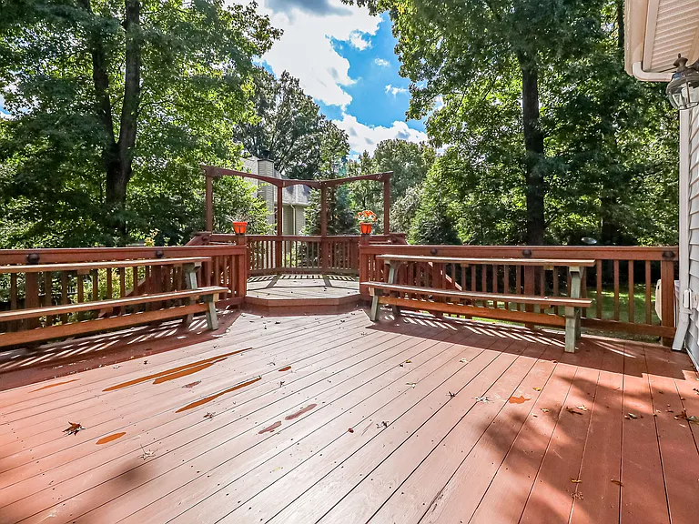 8113 Carlyle Pl — Photo 29