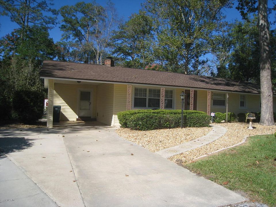 1st image of 824 SE 34th Ave