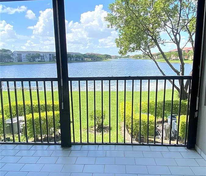 13800 SW 5th Ct #209M — Photo 1