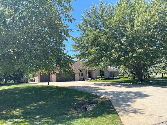 3rd image of 26820 S Foxwood Dr