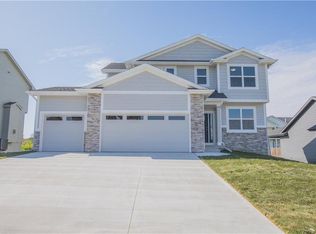 3624 NW 166th St, Clive, IA 50325