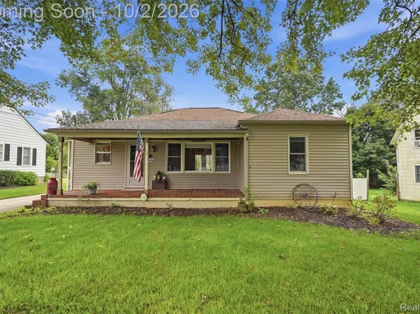 109 Webb St, Gregory, MI 48137