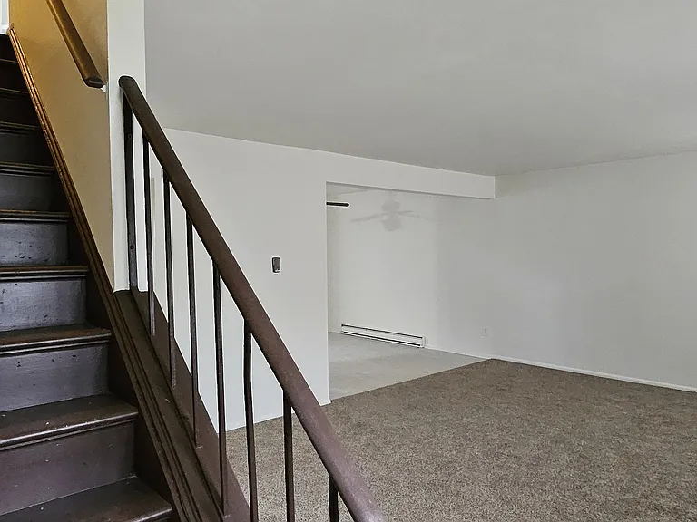 8254 Meadowlark Dr — Photo 11
