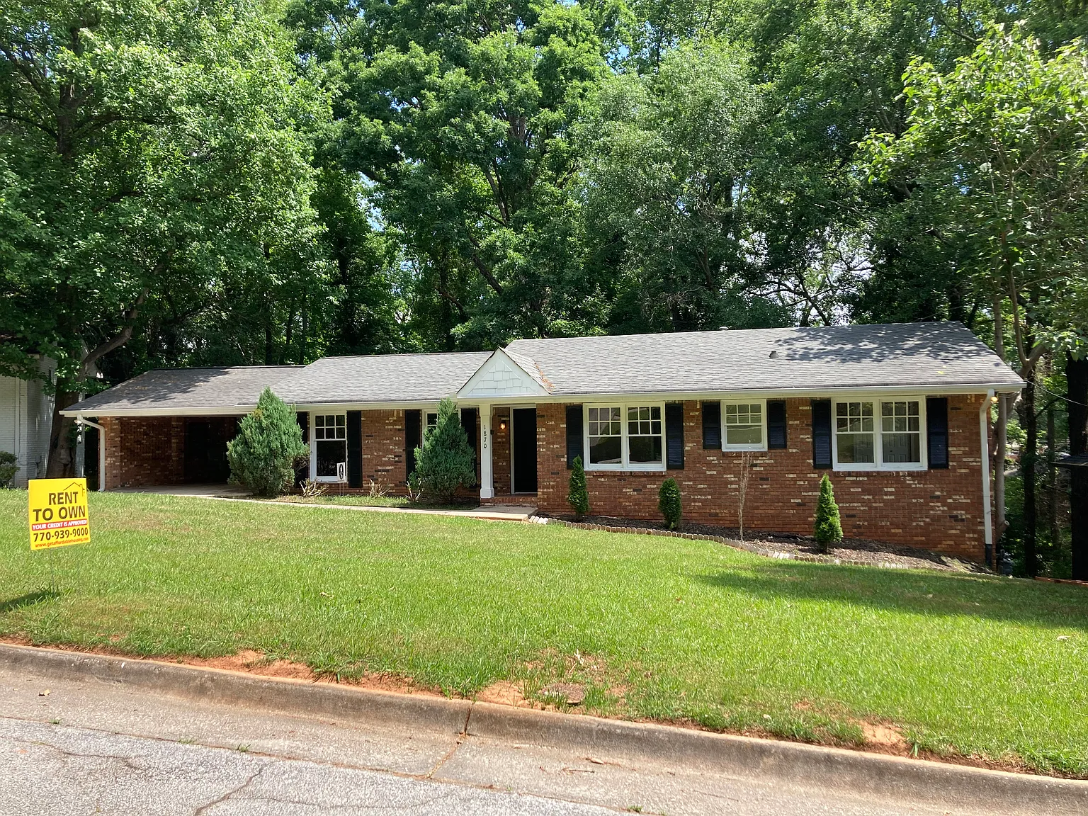 5 bed, 3000 sqft, $3,300 — Photo 1