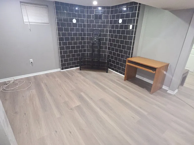 14 Tina Ct #2 — Photo 10