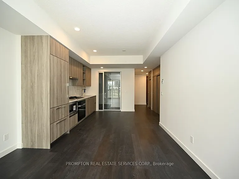 18 Esther Shiner Blvd #512 — Photo 10