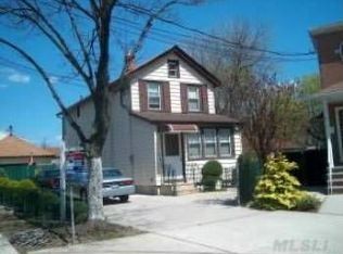 20245 Rocky Hill Rd, Bayside, NY 11361