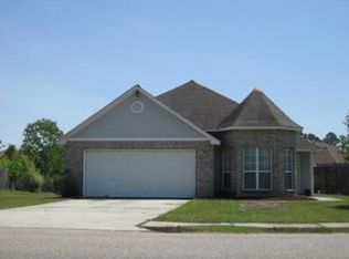 1314 Deana Rd, Ocean Springs, MS 39564