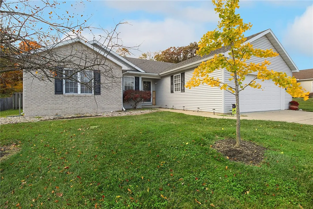 959 Briarwood Ct photo 1
