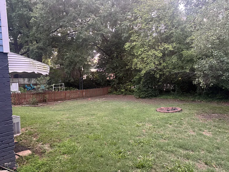 320 Cutler St — Photo 3