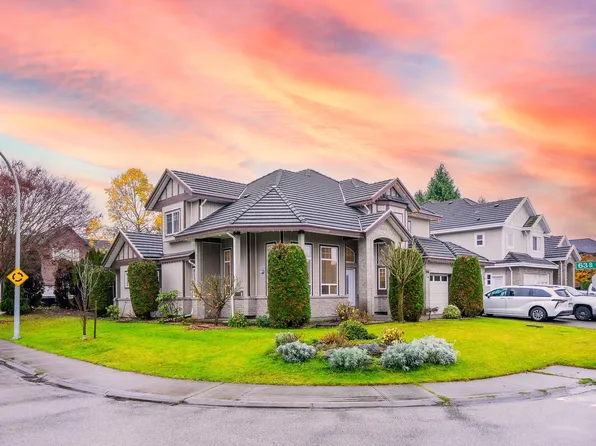 6368 189a St, Surrey, BC V3S 8S3