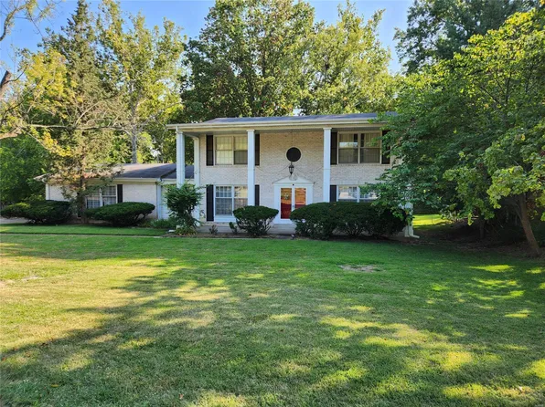 614 Claymont Dr, Ballwin, MO 63011