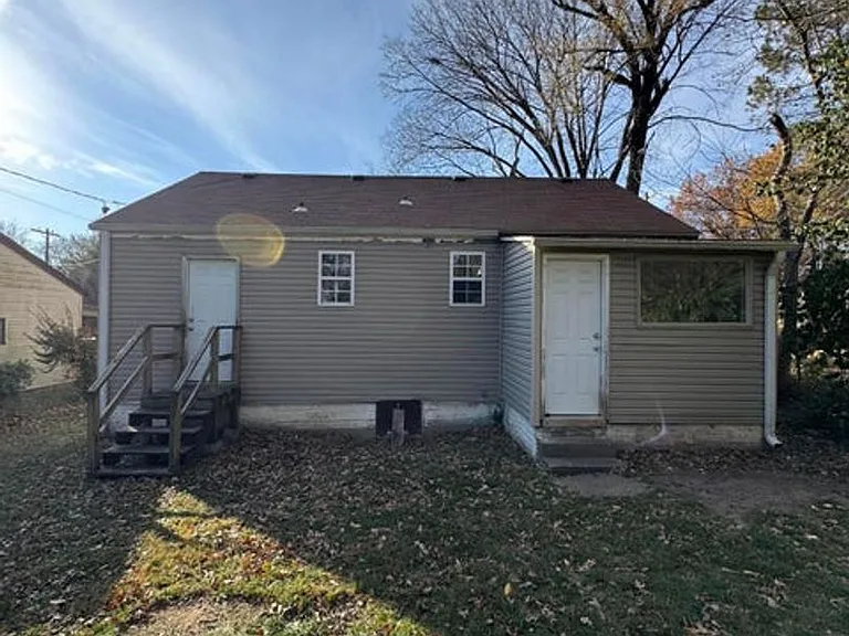 1722 N Fremont Ave — Photo 4