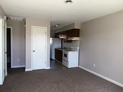 Great Room to Kitchen