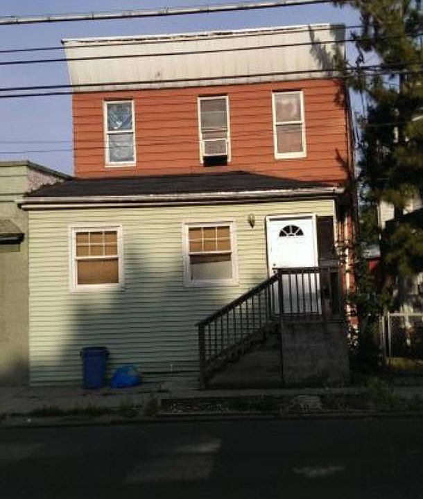 1st image of 853 Van Duzer St