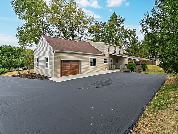 2nd image of 557 Morningstar Dr