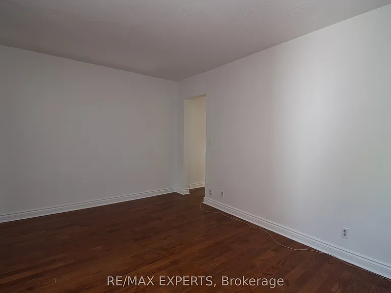 1691 Dufferin St #201 — Photo 10