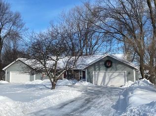 19070 Emerald Dr #19080, Brookfield, WI 53045