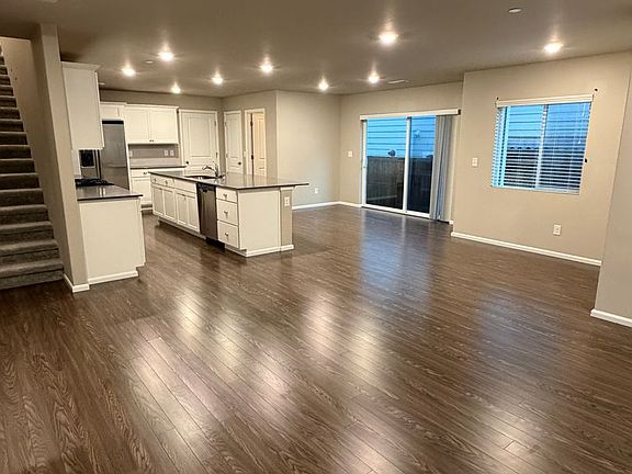 3rd image of 3308 Hoffman Hill Blvd