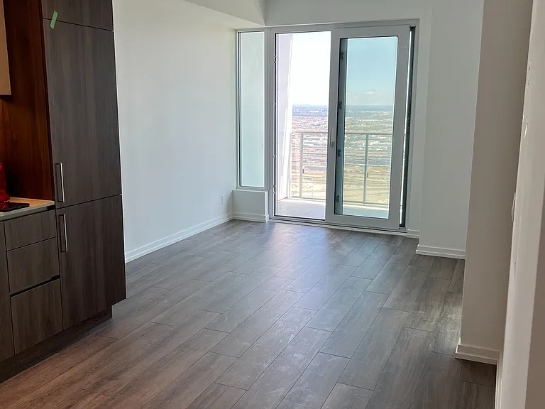 7890 Jane St #5611 — Photo 9