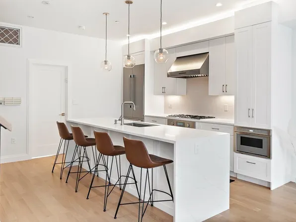 11 Isabella St #Penthouse, Boston, MA 02116