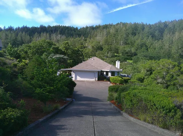 445 Crestridge Place, Santa Rosa, CA 95409