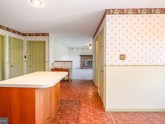 3rd image of 41 Flint Ridge Dr