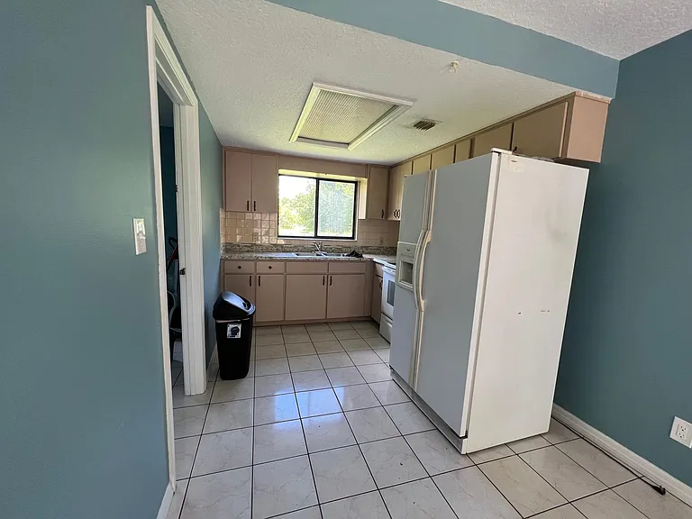 907 Hardwick Ave #B — Photo 13