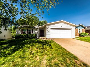 1700 Lynncove Ln, Saint Charles, MO