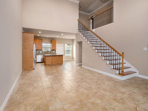 4th image of 16630 Sidonie Dr