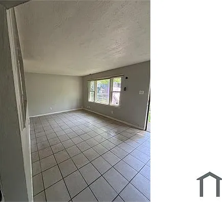 9819 Vickie Pl — Photo 2