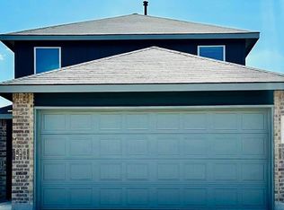 16063 Mahogany Way, Elmendorf, TX 78112