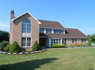 381 Ridge Rd, Gettysburg, PA 17325